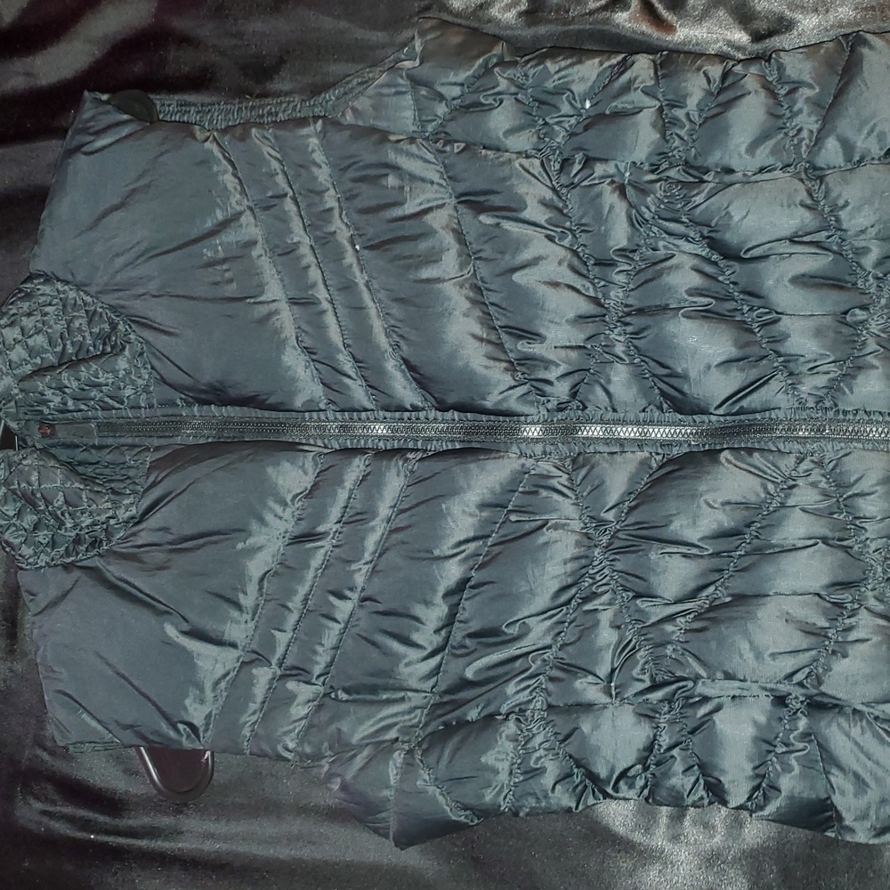 Small Nike Puffer Vest Jacket